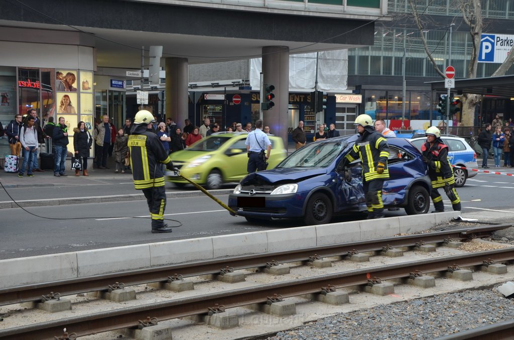 VU PKW Strab Koeln Mitte Pipinenstr Hohestr P091.JPG - Miklos Laubert